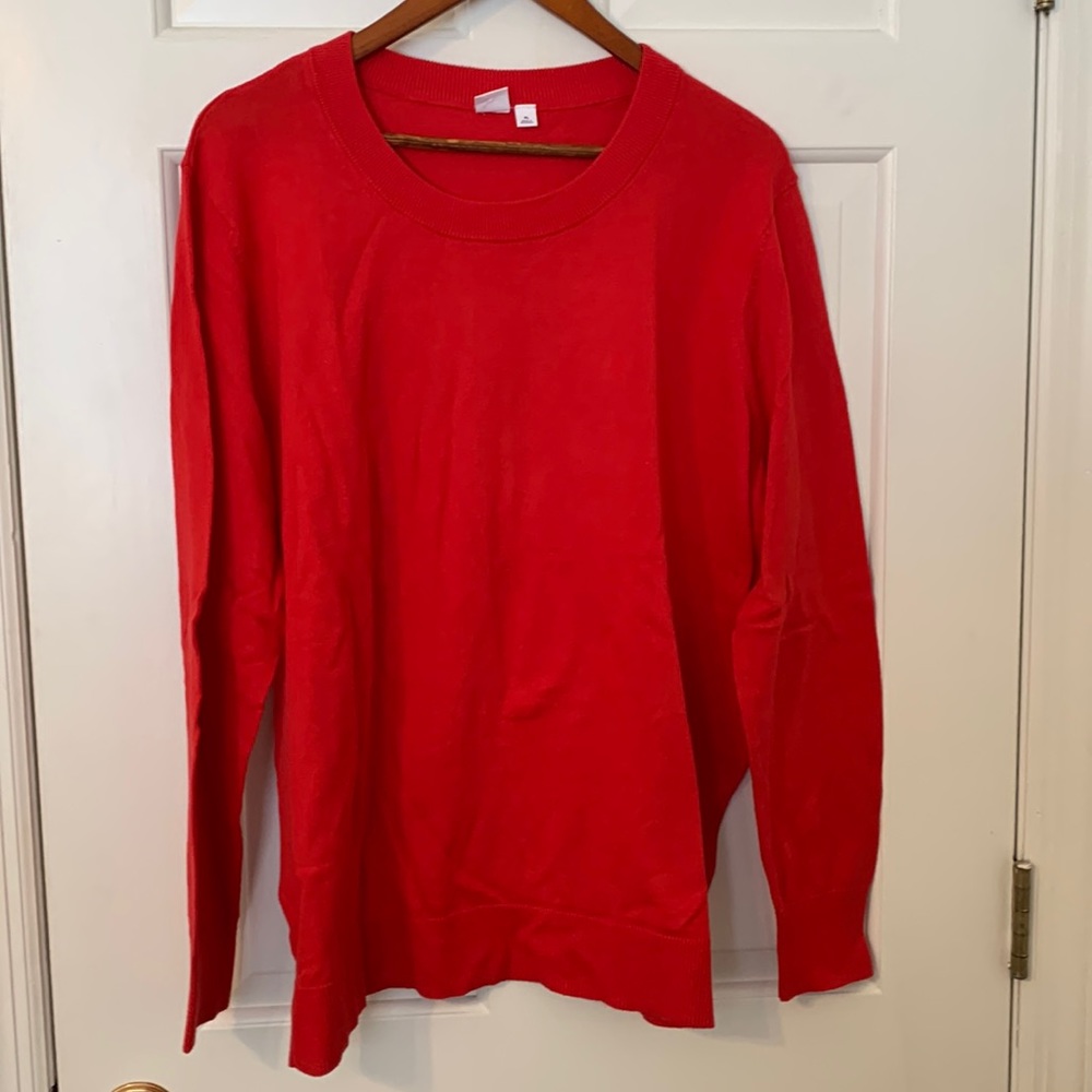 Gap sweater